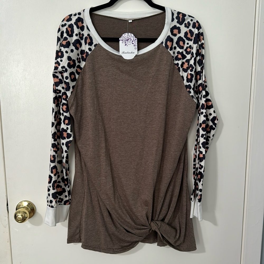 NWT Badasha brown shirt with a knot detail and cheetah sleeves